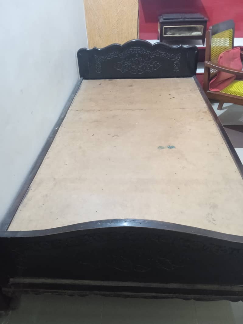 Single bed / Wooden single bed / black single bed 2