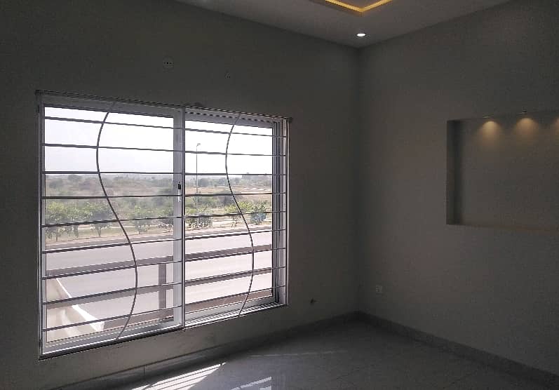 In I-10/2 Of Islamabad, A 1000 Square Feet House Is Available 2