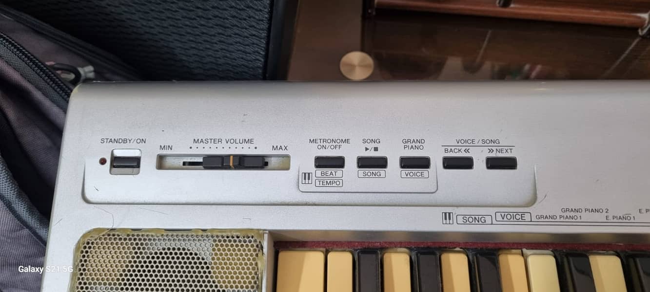 Excellent Yamaha np-30 electrical grand piano 2