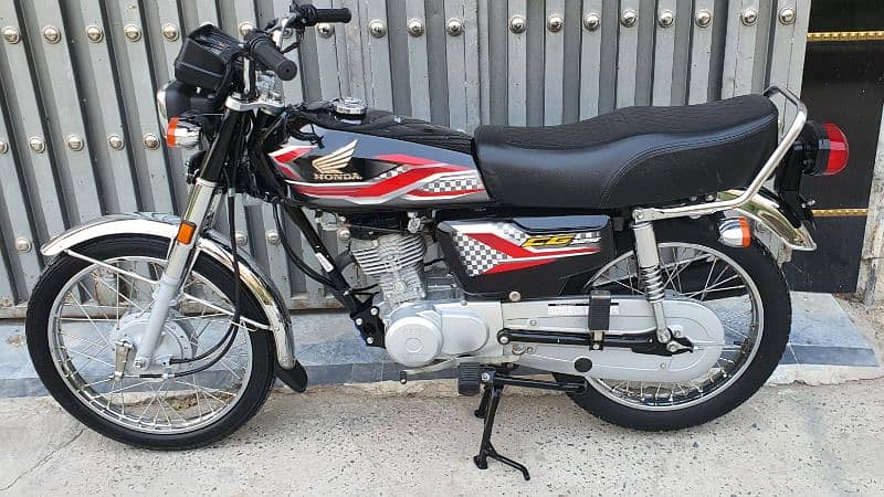 honda cg 125 all punjab number 10.10 condition al documents ok 11