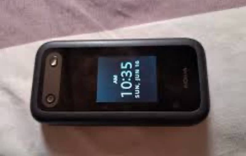 Nokia Flip 2660 3