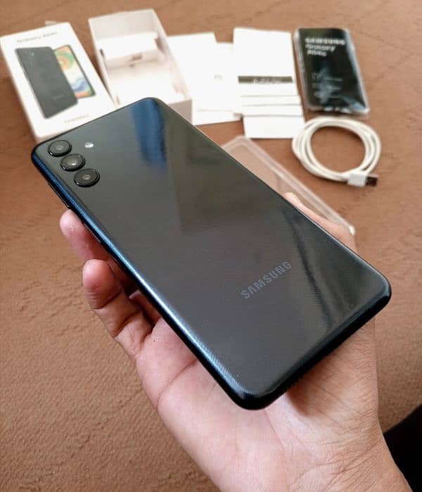 Samsung galaxy A04s (4/128) complete Box 2