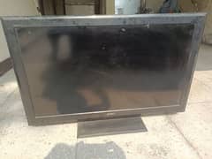 Sony Bravia 40 inches for sale with broken panel