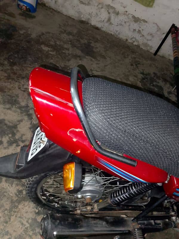 Honda 100 pridor sahiwal number 0340/6618/356 12