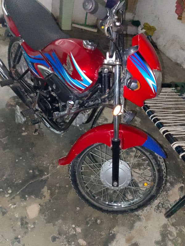 Honda 100 pridor sahiwal number 0340/6618/356 14