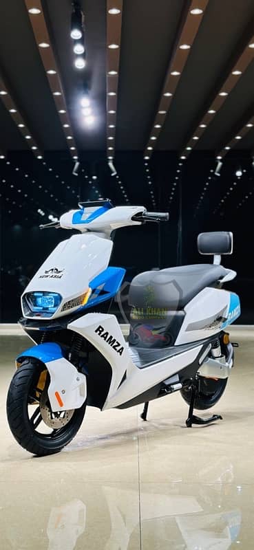 RAMZA M8 ALI KHAN AUTO COMPANY SCOOTY SCOOTER AI EZ SMART AUTOMATIC EV 8