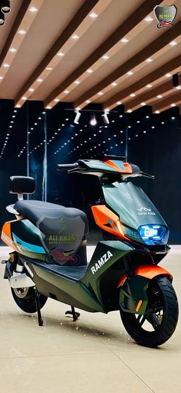 RAMZA M8 ALI KHAN AUTO COMPANY SCOOTY SCOOTER AI EZ SMART AUTOMATIC EV 10