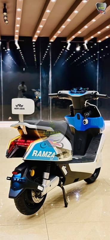 RAMZA M8 ALI KHAN AUTO COMPANY SCOOTY SCOOTER AI EZ SMART AUTOMATIC EV 11