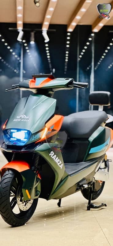 RAMZA M8 ALI KHAN AUTO COMPANY SCOOTY SCOOTER AI EZ SMART AUTOMATIC EV 14