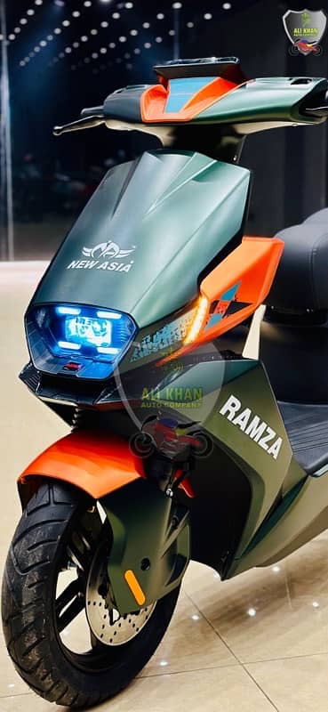 RAMZA M8 ALI KHAN AUTO COMPANY SCOOTY SCOOTER AI EZ SMART AUTOMATIC EV 15