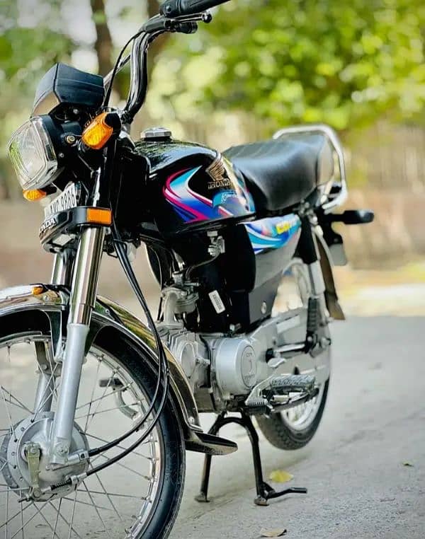 Honda cd 70   10by 10 bike barnd new hai exchange possible good bike 4