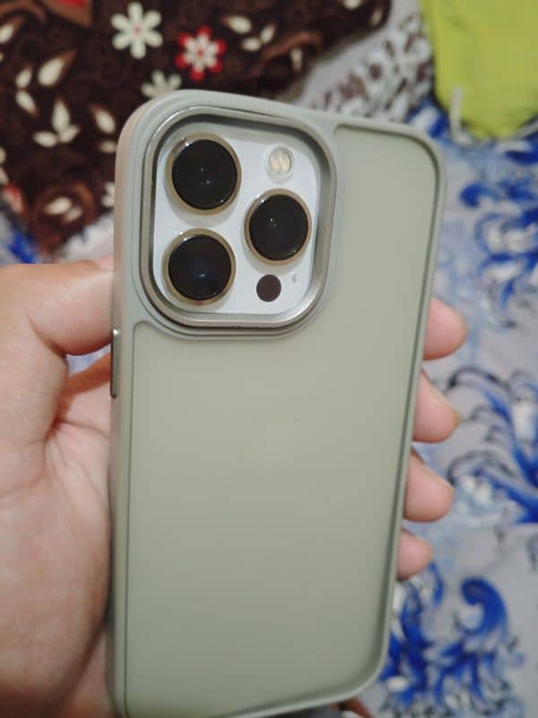 i phone 13 pro jv 256gb waterpack  lush condition 10/10 12