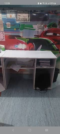 office or study table