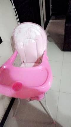 High chair in good condition.