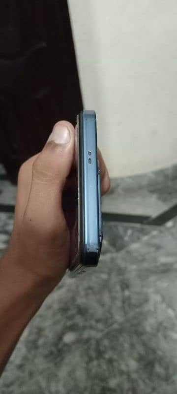 Infinix hot 40 new type 10 by 10 condition 2