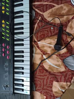 Electronic keyboard piano