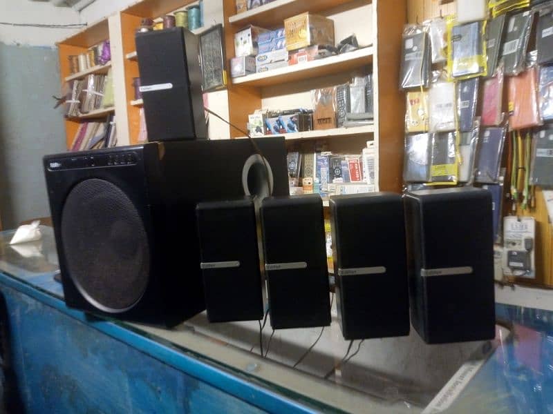 HI FRIENDS I WANT TO SALE MY EDIFIER SOUND 5.1 SYSTEM 1