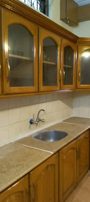 Beautiful 1 kanal First Floor and Basement for Rent in G-11/1 9