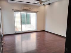 1 Kanal Like New Modern Upper Portion For Rent in DHA Phase 5 Block H Near Park 0