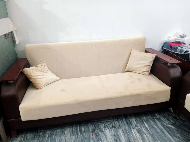 5 seater Sofa set for sale 4