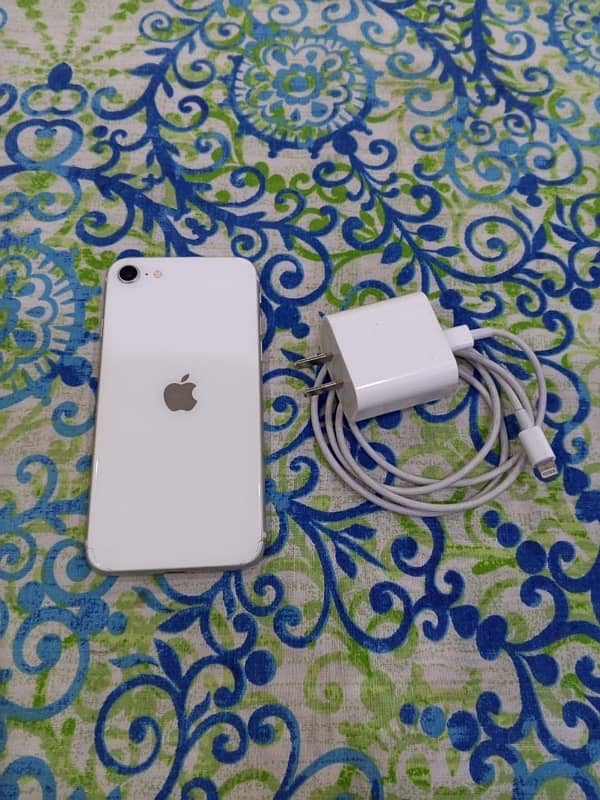 IPhone SE 2020 64gb factory unlock 4months sim time available 0