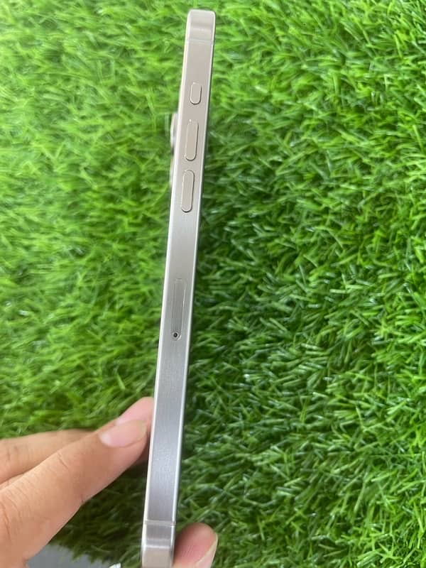 iphone 15 pro max natural titanium 5