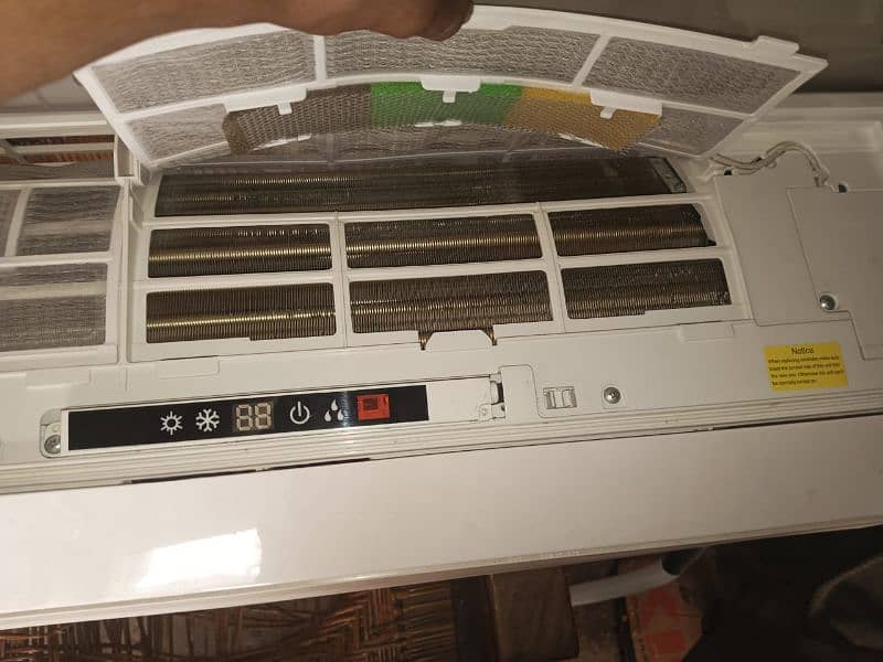 Gree Ac in good condition 5