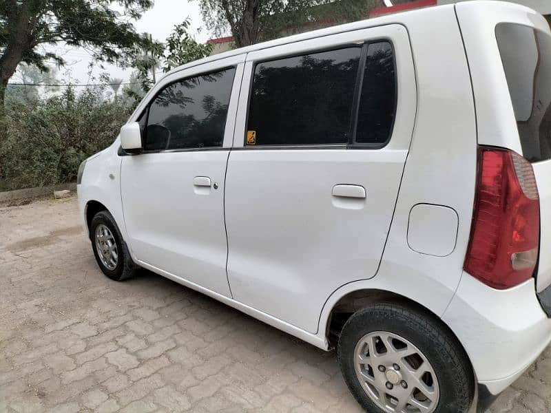 Suzuki Wagon R 2018 9