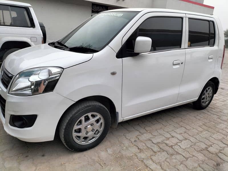 Suzuki Wagon R 2018 10