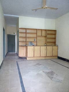 G11 25-50 Upper Portion For Rent Near Park 0