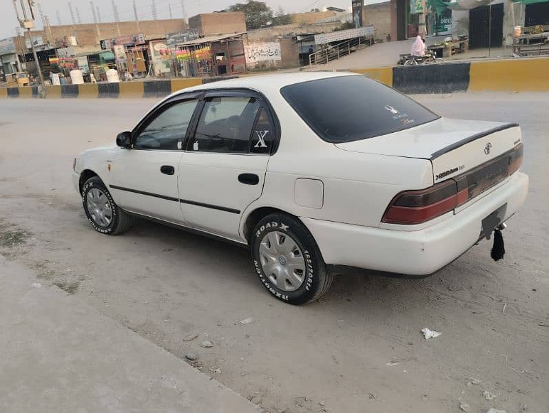 Toyota Corolla XE 1993 4