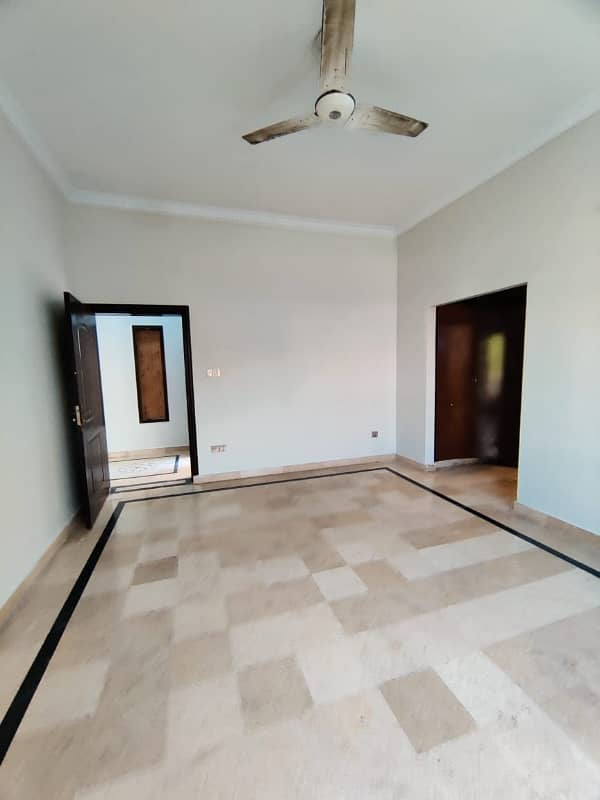 upper portion for rent in G16 size 1 Kanal water gas electricity All facilities separate gate entrance near to mini market masjid park Best location More Five options available 8