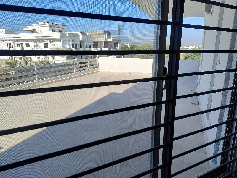 Upper portion for rent in G-16 size 2 Kanal water gas electricity All facilities separate gate entrance Near to Markaz Best location More two options available 16