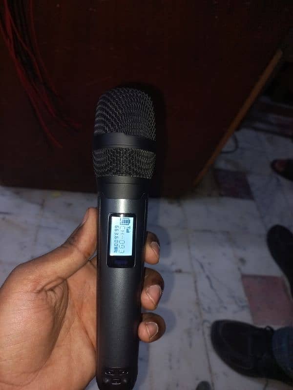 Sennheiser SKM 9000 Wireless Microphone mic for Stage Performance. 5