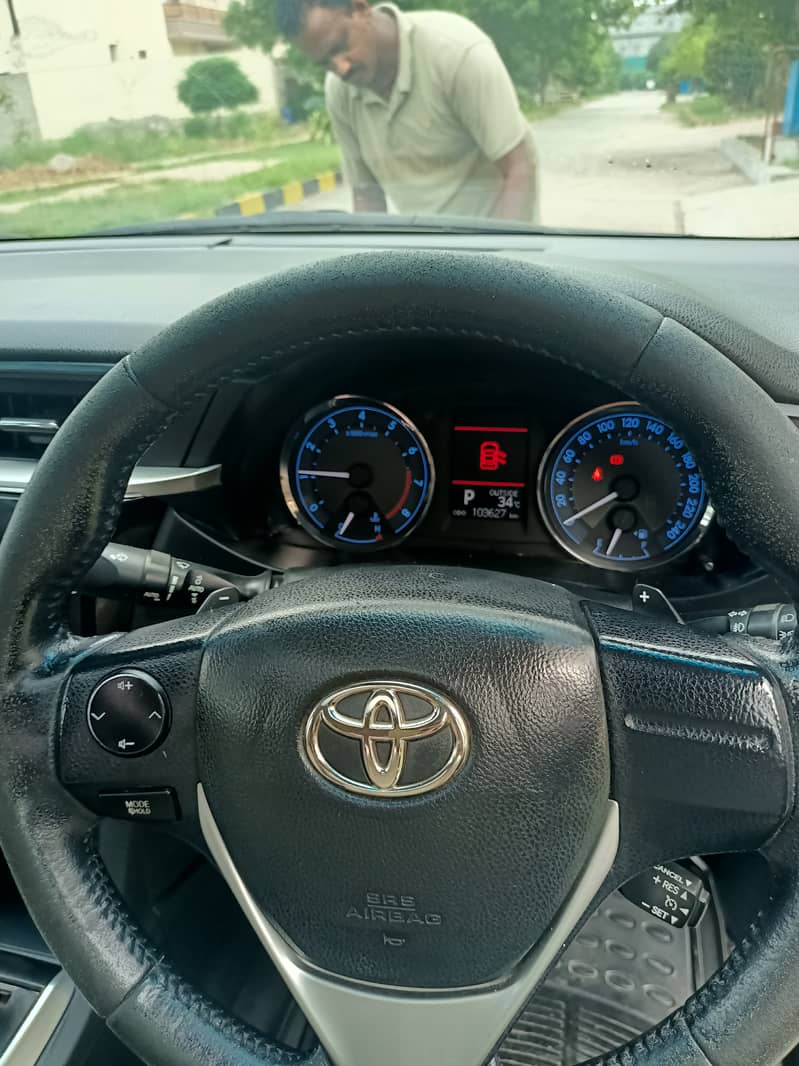 Toyota Altis Grande 2015 6