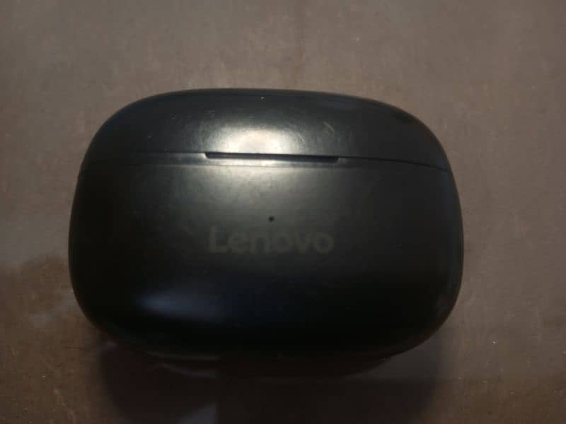 original lenovo earbuds with type c charging port 4