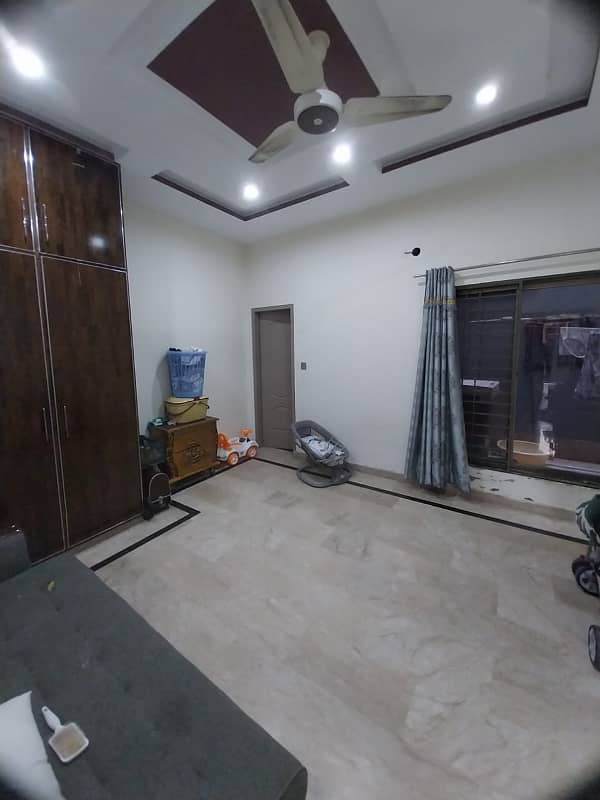 2-Bedroom 8 Marla Lower Portion T. V. L/D Kitchen for Rent in R3 Block, Johar Town, Lahore 6