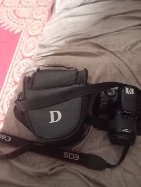 canon Camera DSLR 1300 D condition good ha 2