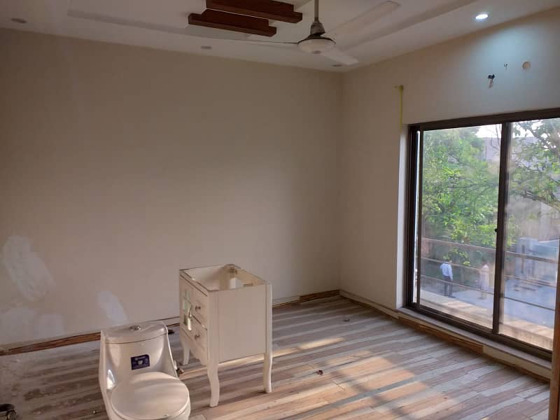 10 Marla House Available For Rent In DHA Phase 5 Block-A 12