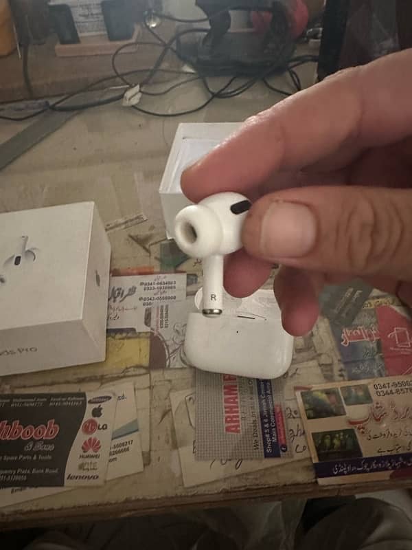 AirPods Pro 6