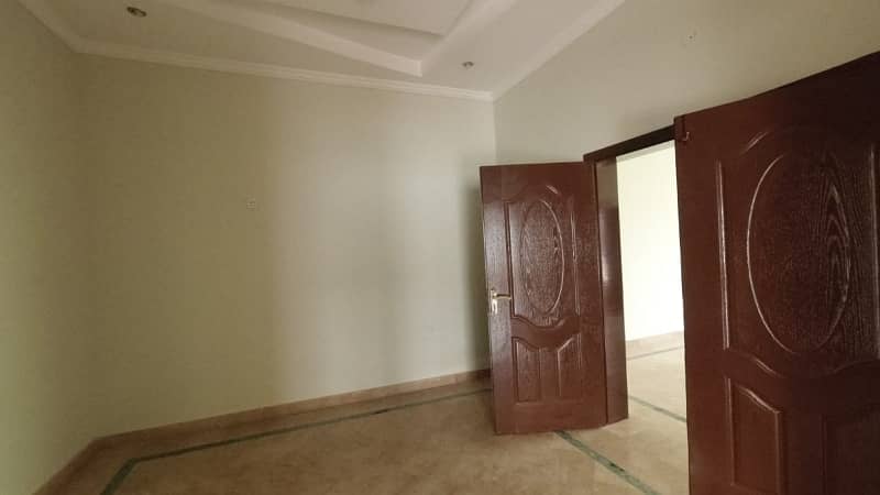 1 Kanal Double Stories House Available For Rent 2