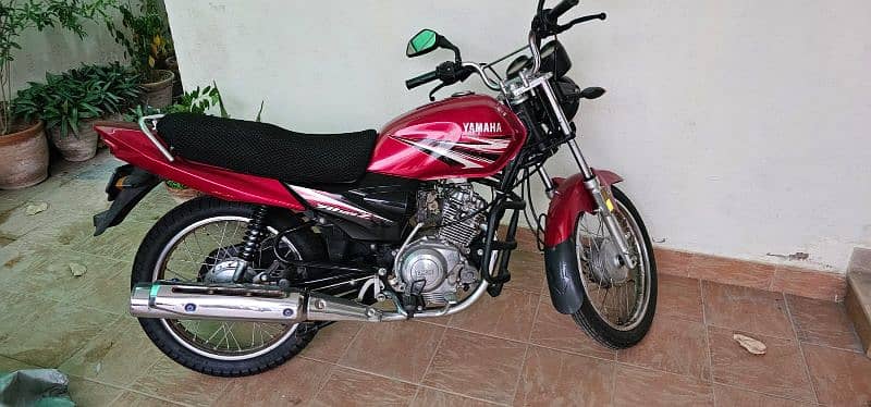 Yamaha YBR 125 z 0