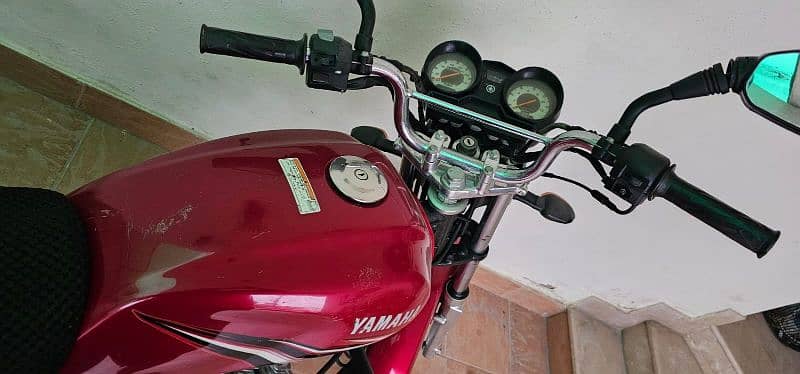 Yamaha YBR 125 z 2