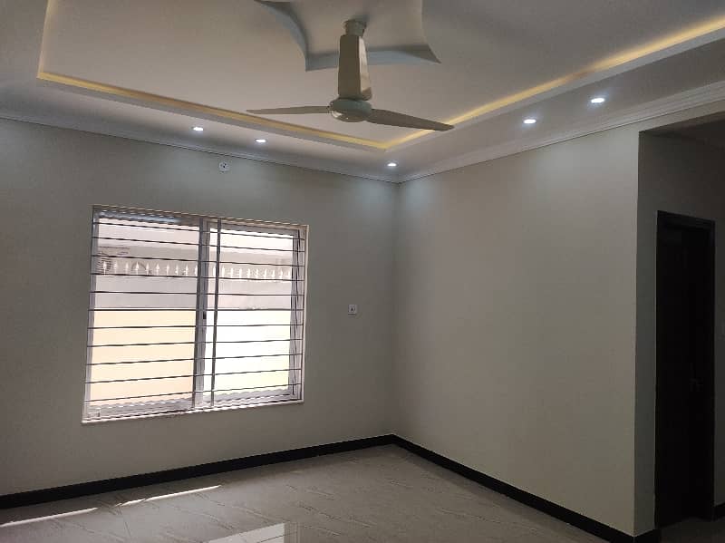 Ground Portion For Rent in G15 size 12 Marla Corner house separate gas & electricity meters separate gate Near to mini market Markaz masjid park Best location More Five options available 8