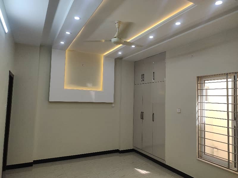 Ground Portion For Rent in G15 size 12 Marla Corner house separate gas & electricity meters separate gate Near to mini market Markaz masjid park Best location More Five options available 19