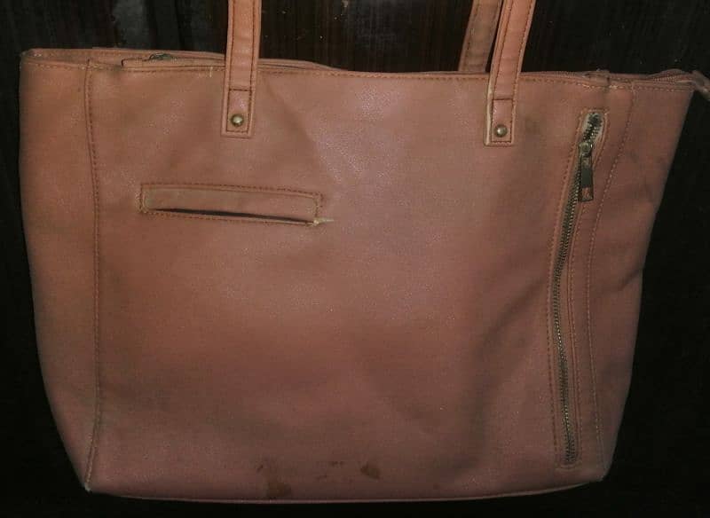 pink welvety texture bag 0