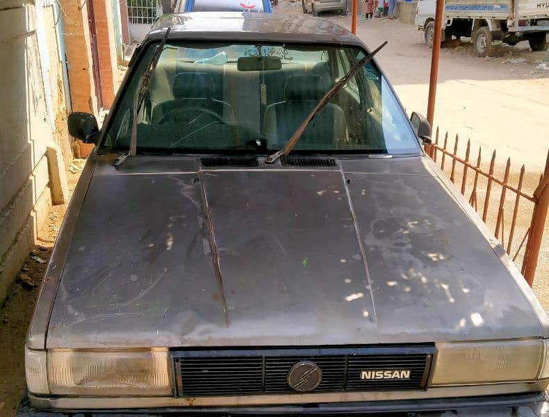 Nissan Sunny 1986 8