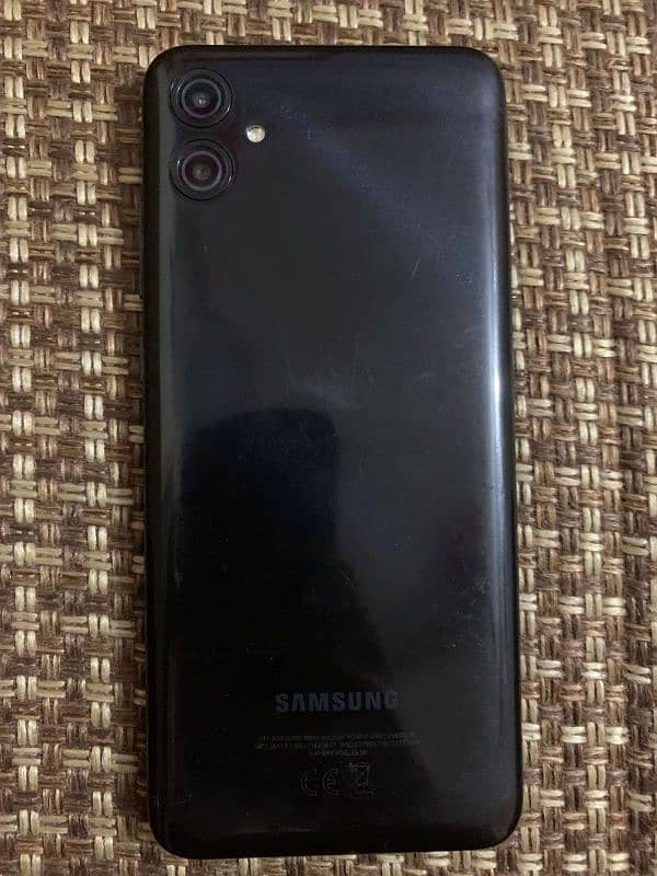 Iam selling samsung A04e 0