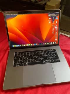 MacBook Pro 2019 15’ Display 16GB Ram i9