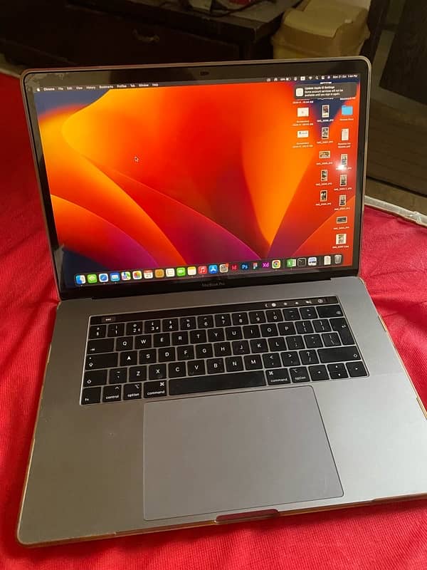 MacBook Pro 2019 15’ Display 16GB Ram i9 0